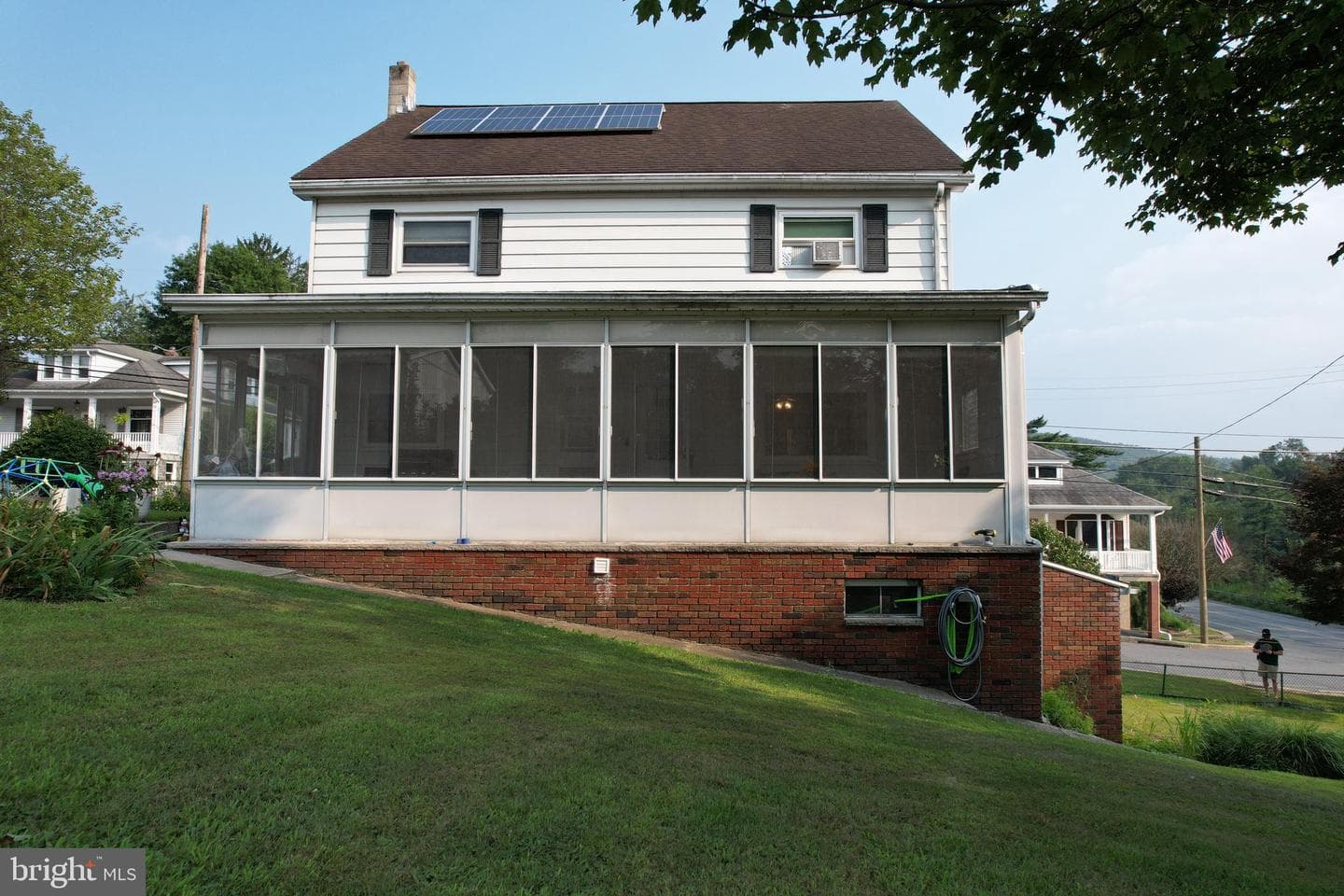 101 W Walnut Street photo 11