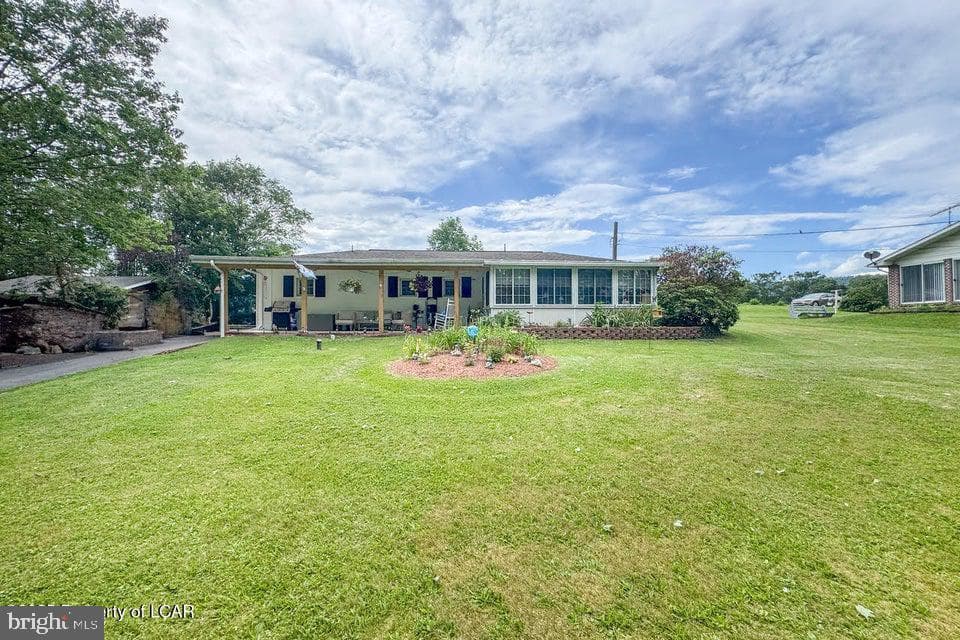 208 Clarks Valley Road photo 2