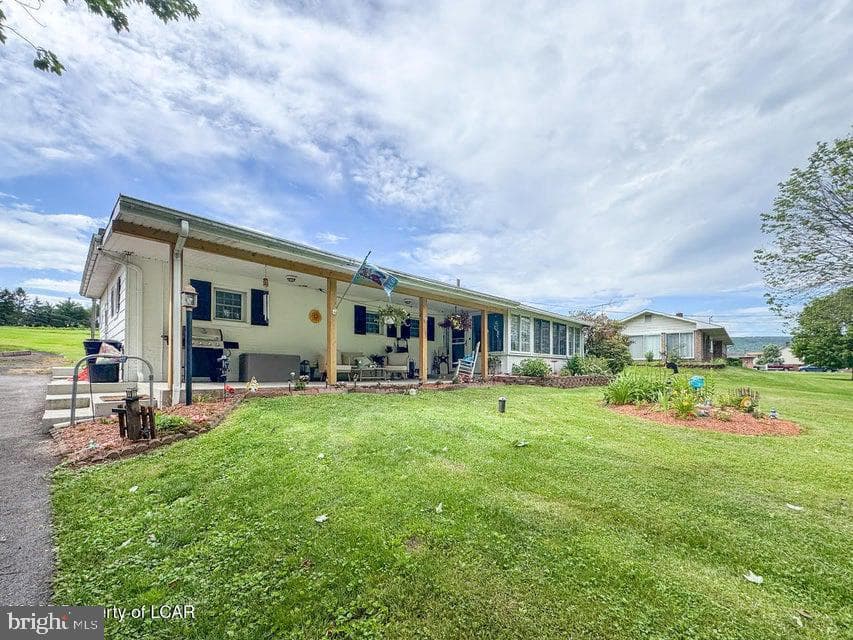 208 Clarks Valley Road photo 4