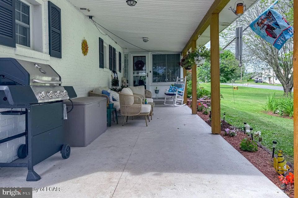 208 Clarks Valley Road photo 8