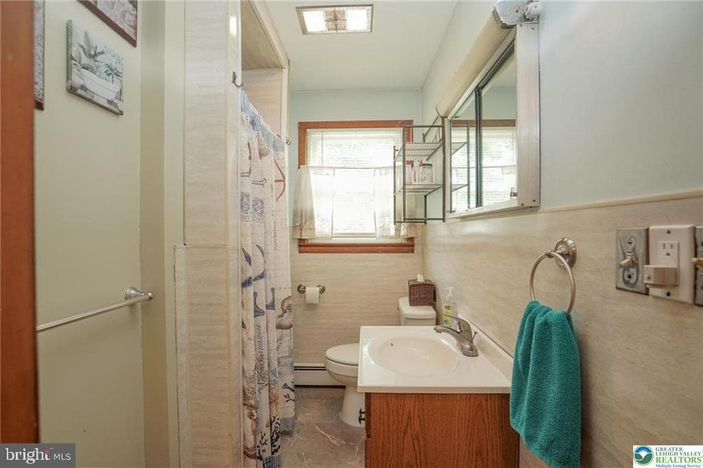 201 Lincoln Dr photo 35