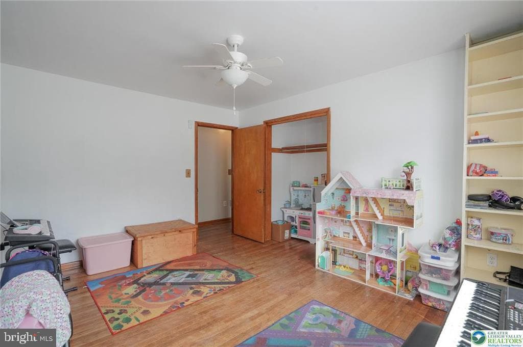 201 Lincoln Dr photo 37