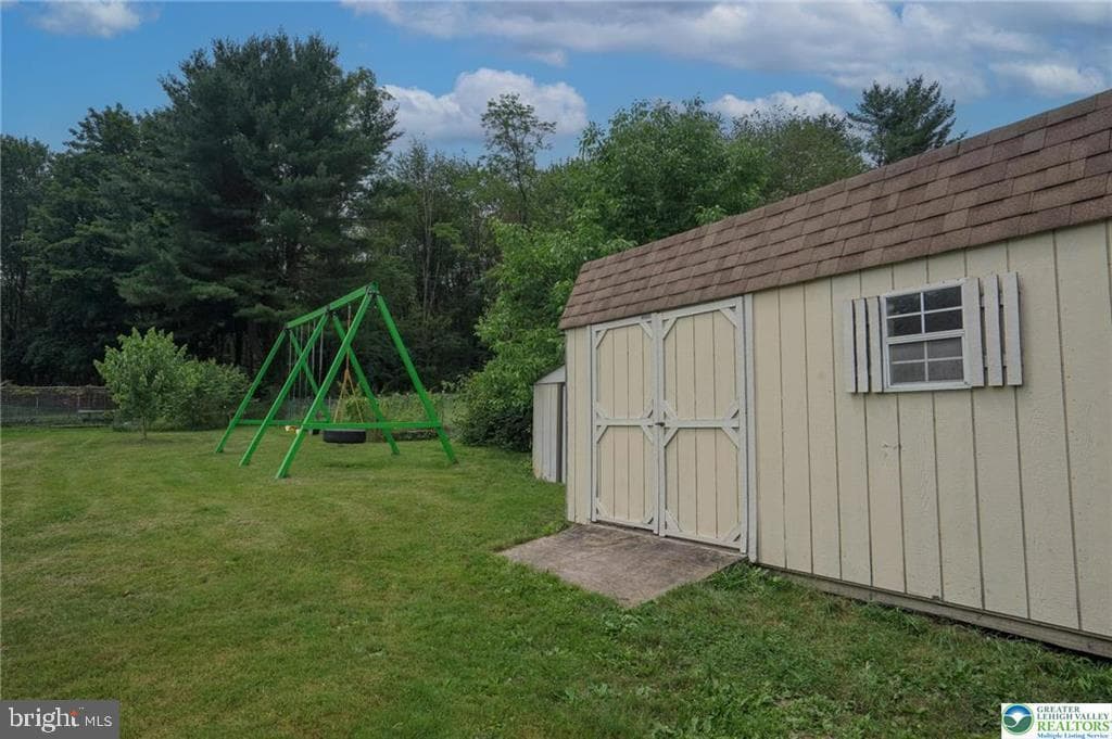 201 Lincoln Dr photo 55