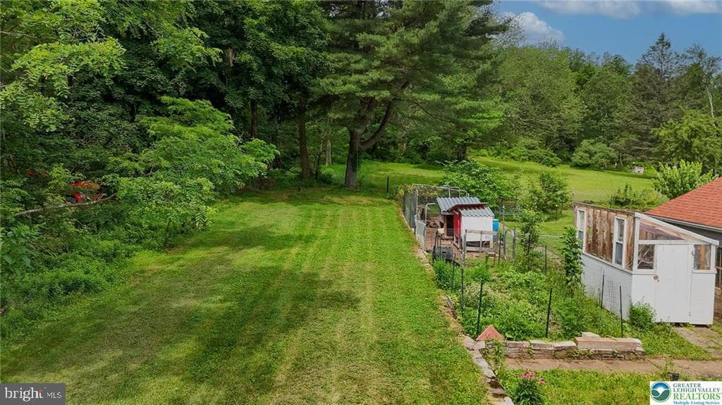 201 Lincoln Dr photo 58
