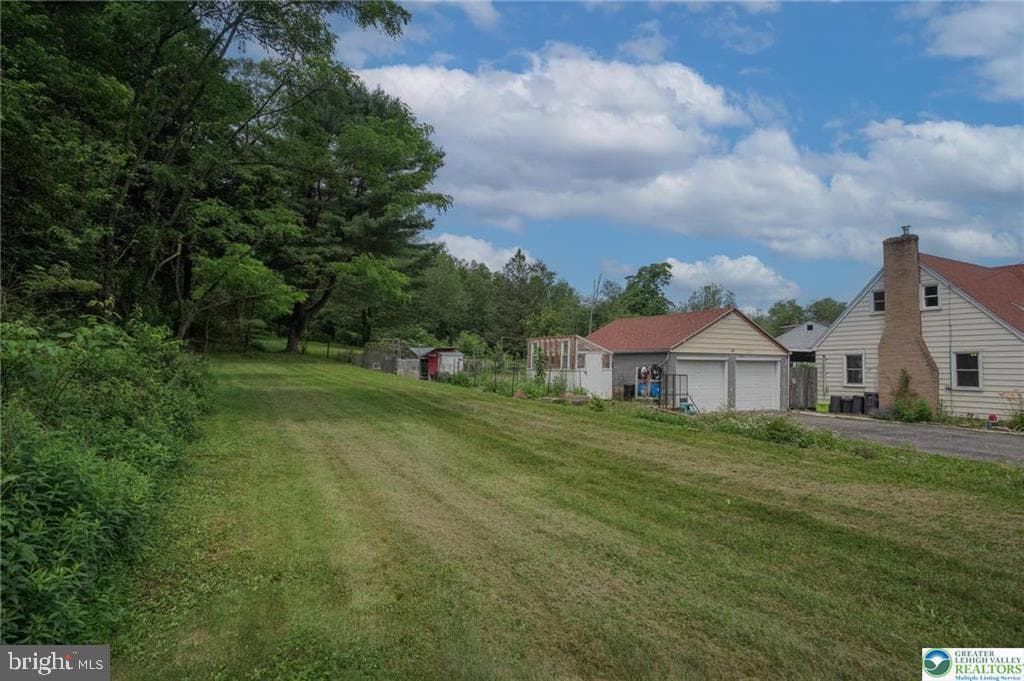 201 Lincoln Dr photo 59