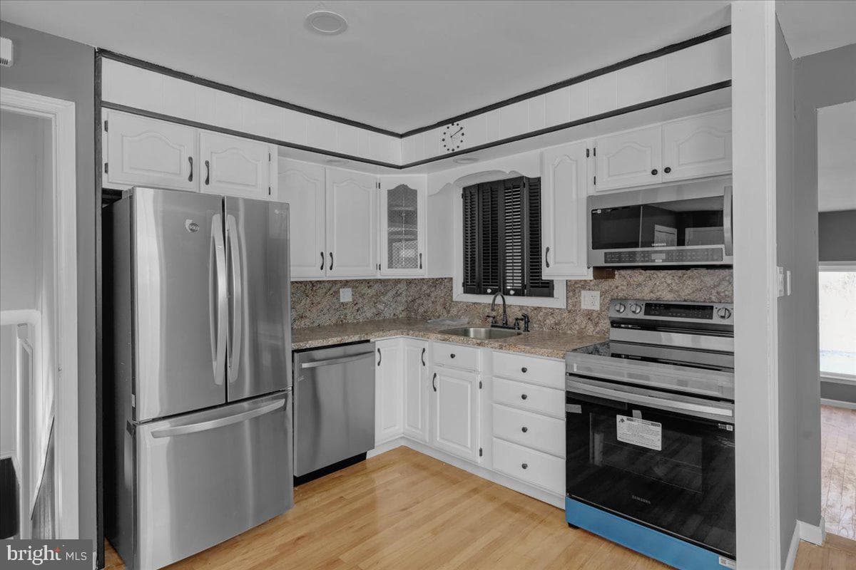 732 1st Street photo 19