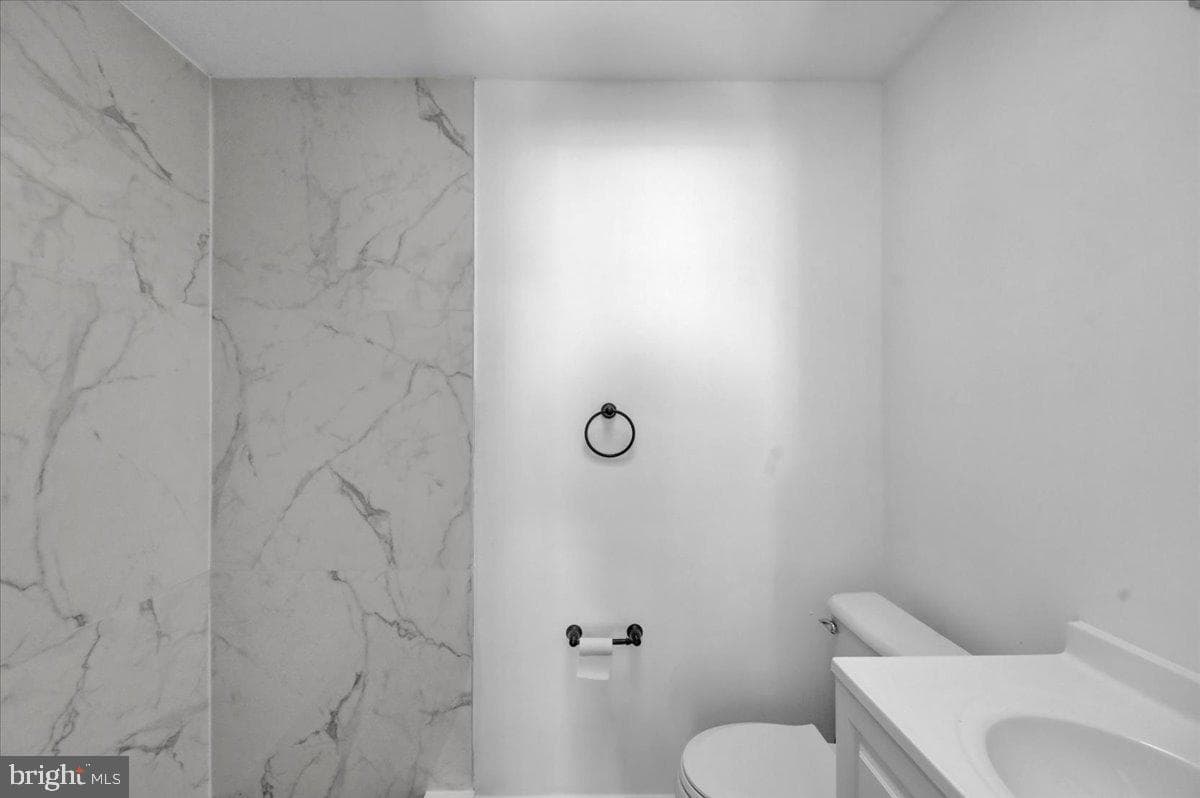 732 1st Street photo 27
