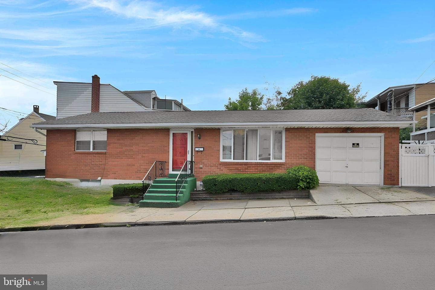 22 W Cherry Street