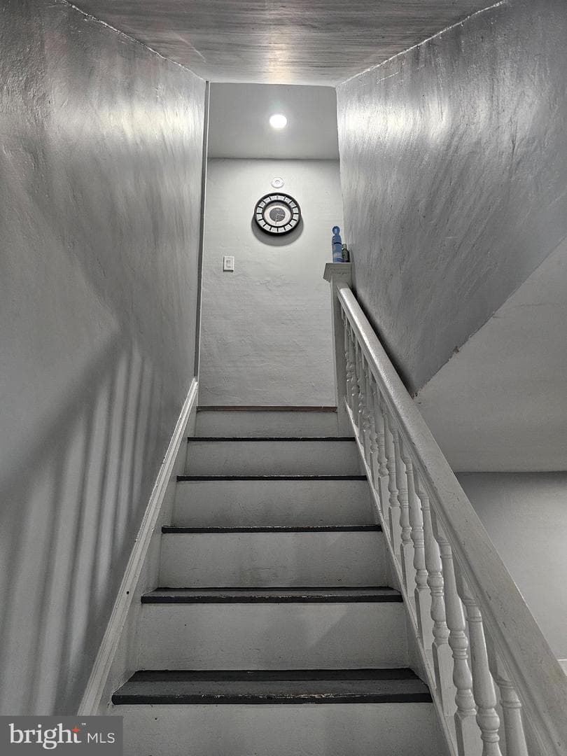 248 5th Street photo 17