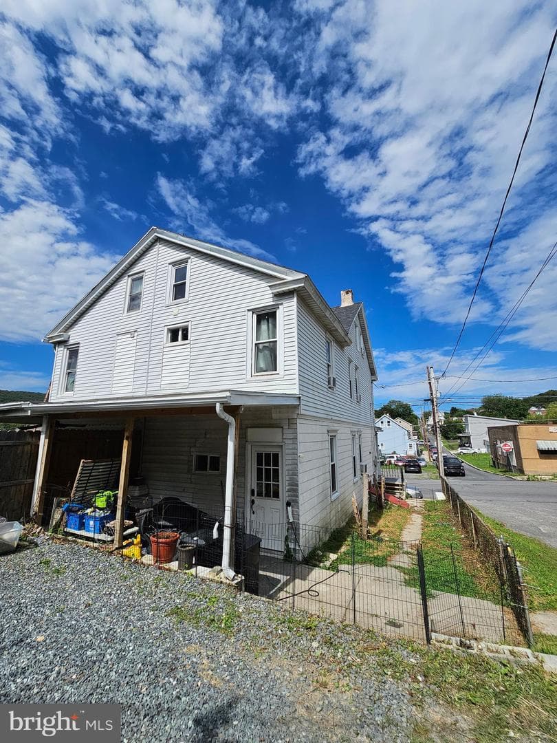 248 5th Street photo 4