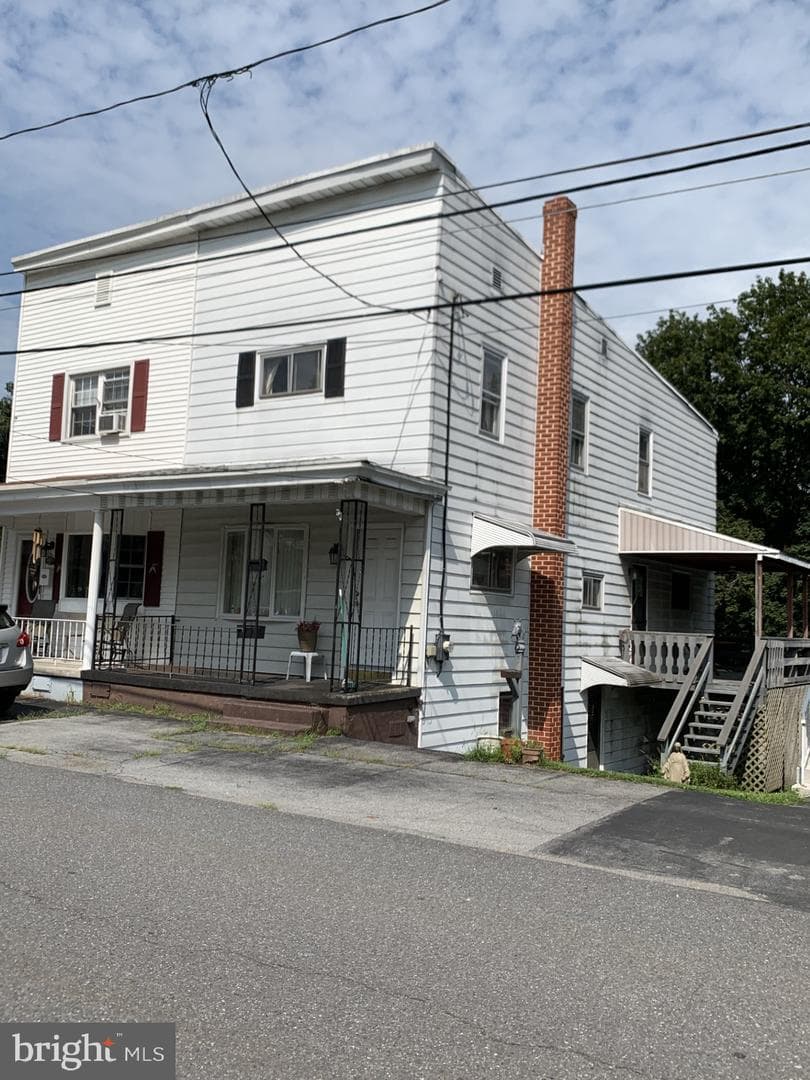 602 5th Street photo 1