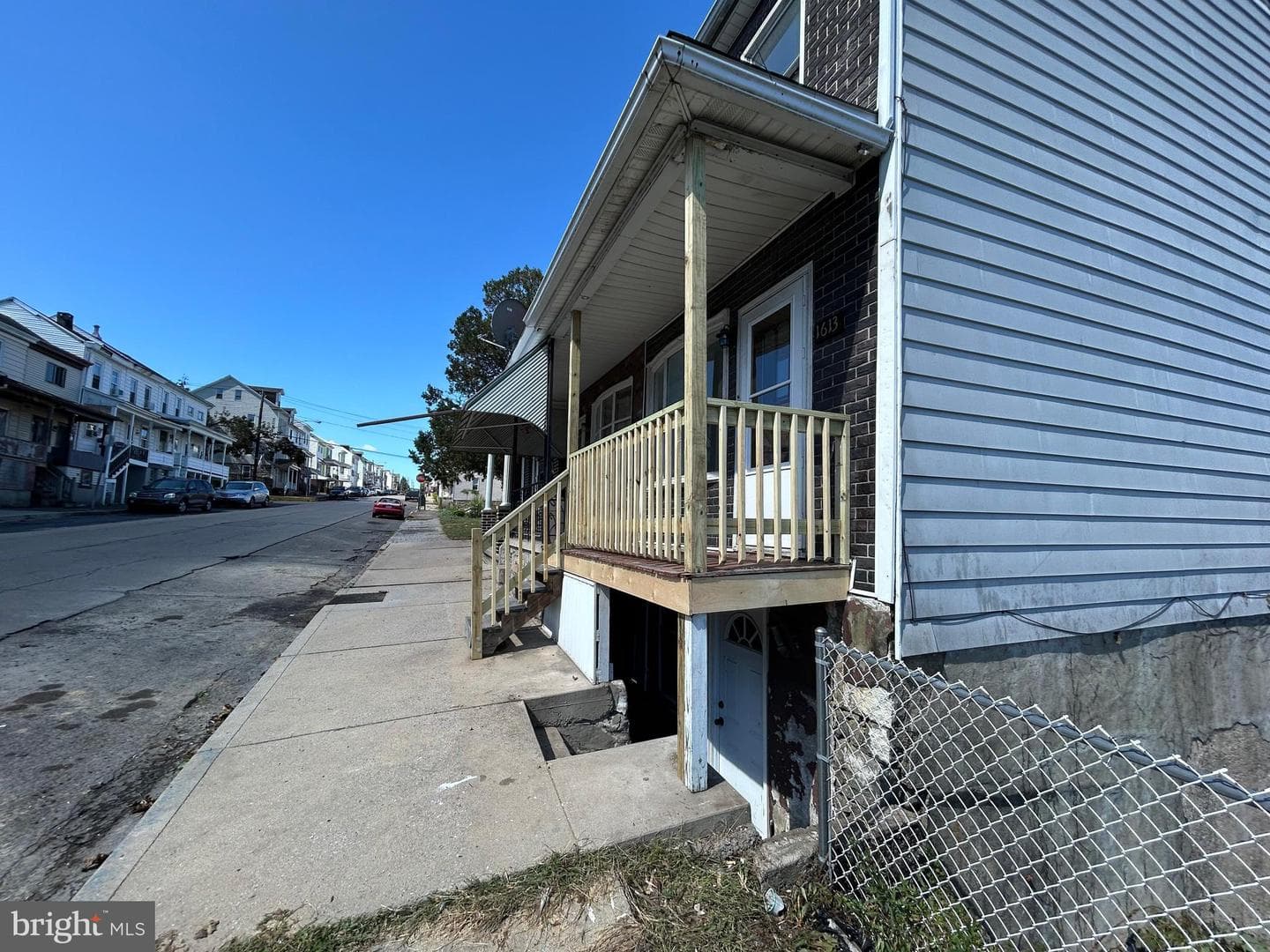 1613 Walnut Street photo 3