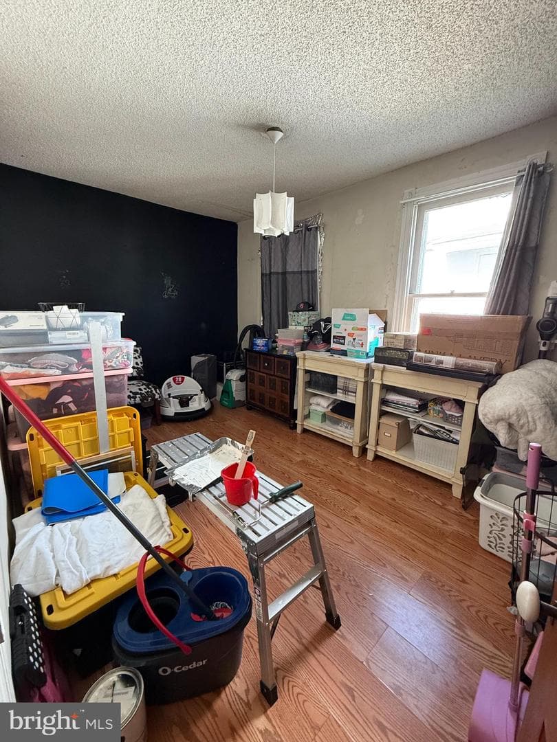 326 E Race Street photo 10