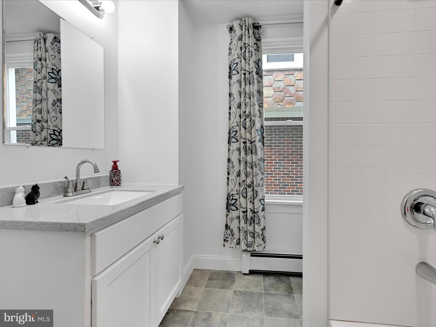 50 Stanton Street photo 21