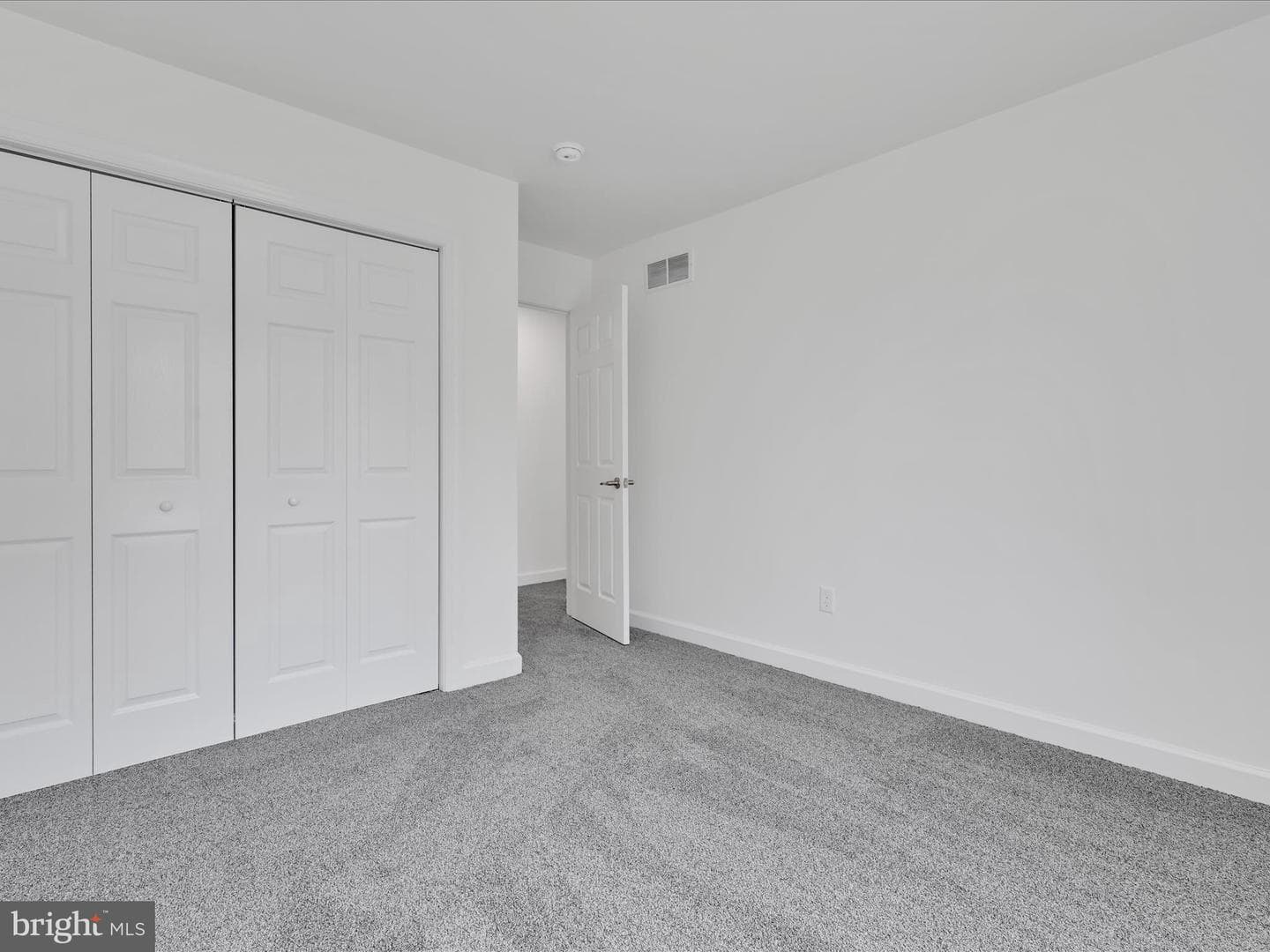220 W High Street photo 22