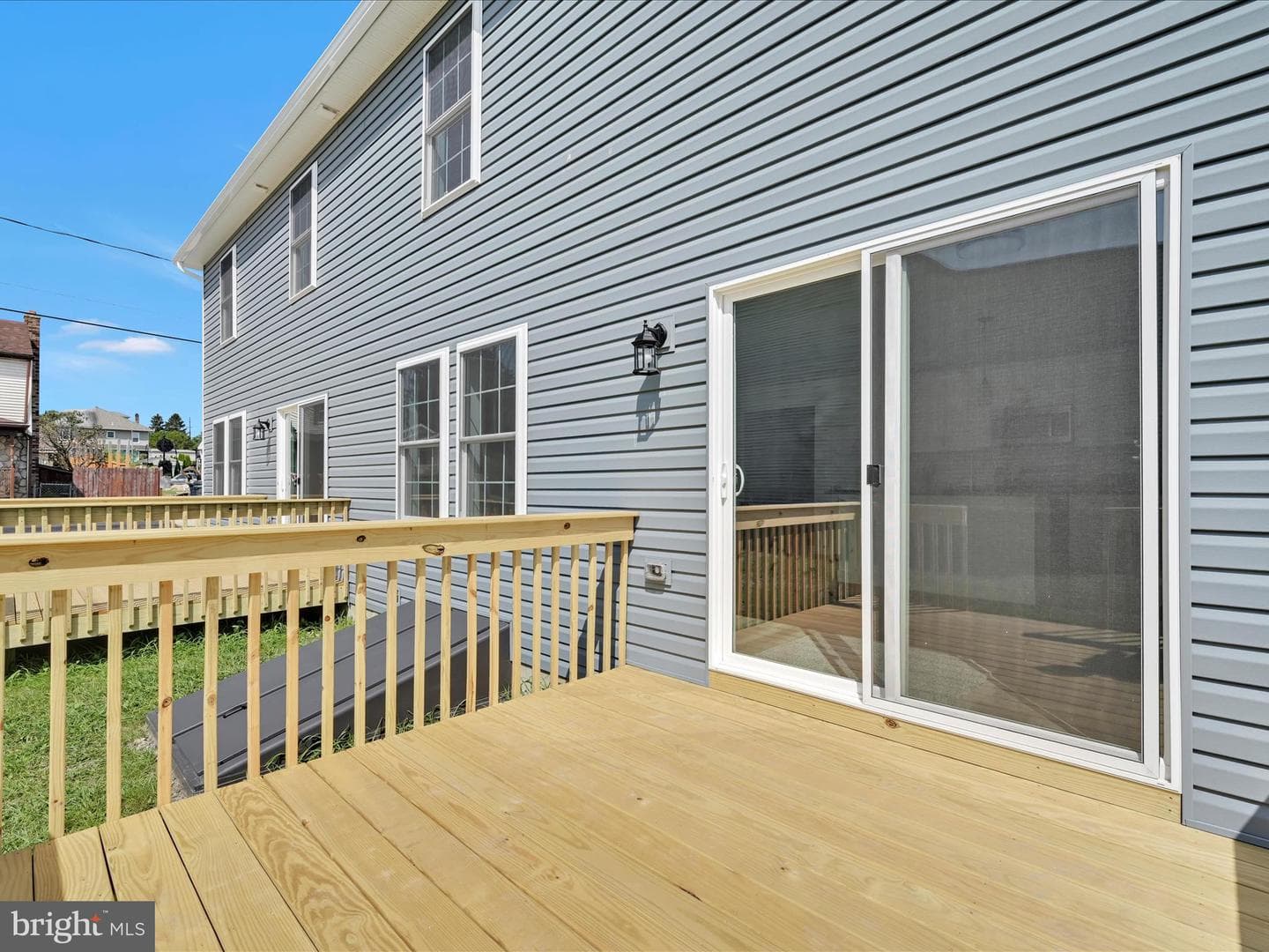 220 W High Street photo 25
