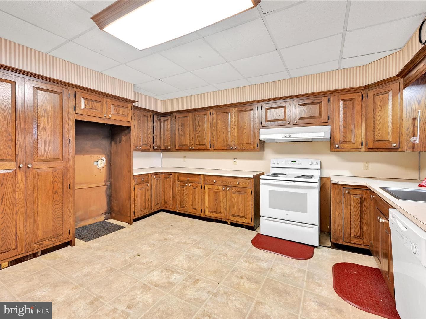 129 W Mahanoy Street photo 14