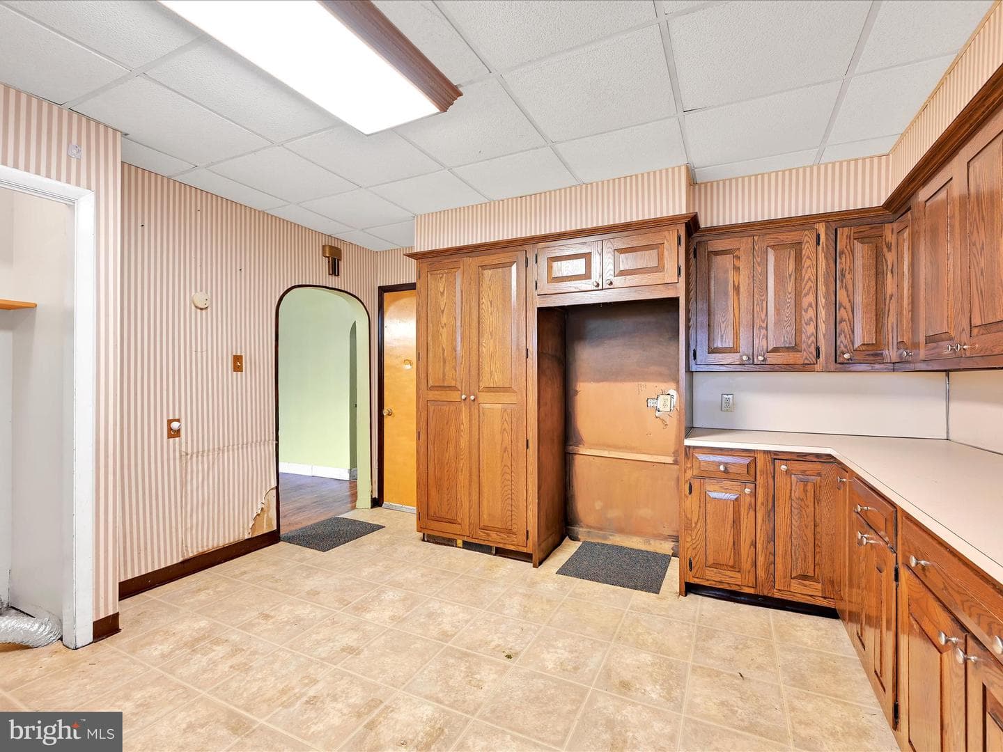 129 W Mahanoy Street photo 15