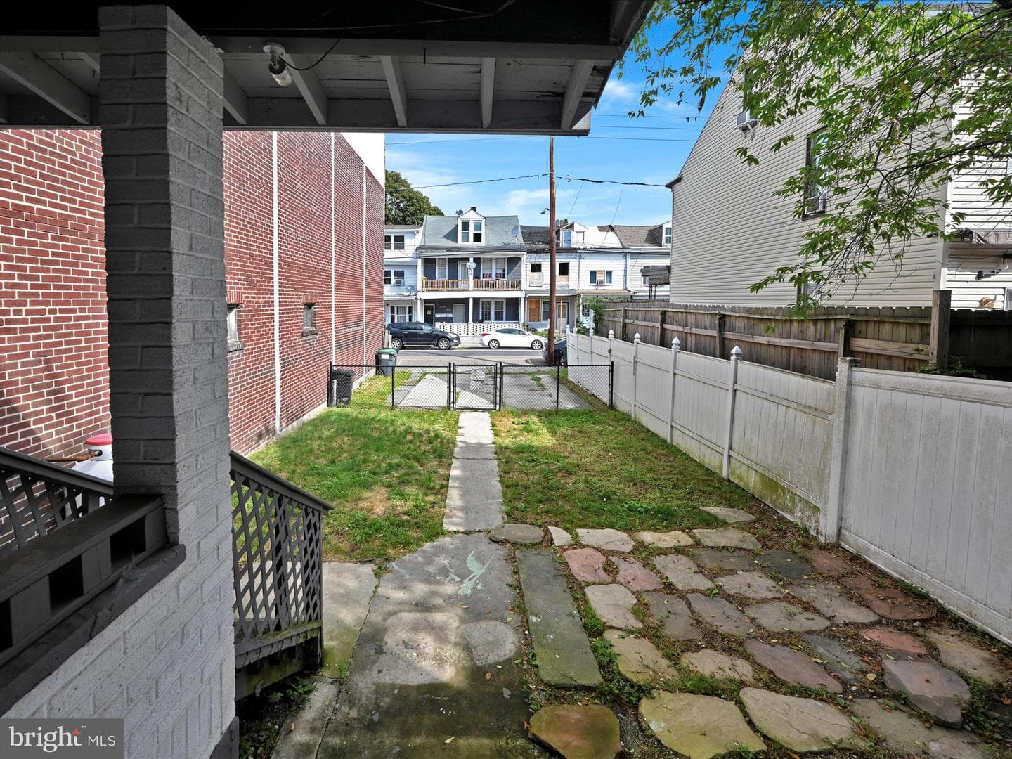 129 W Mahanoy Street photo 37