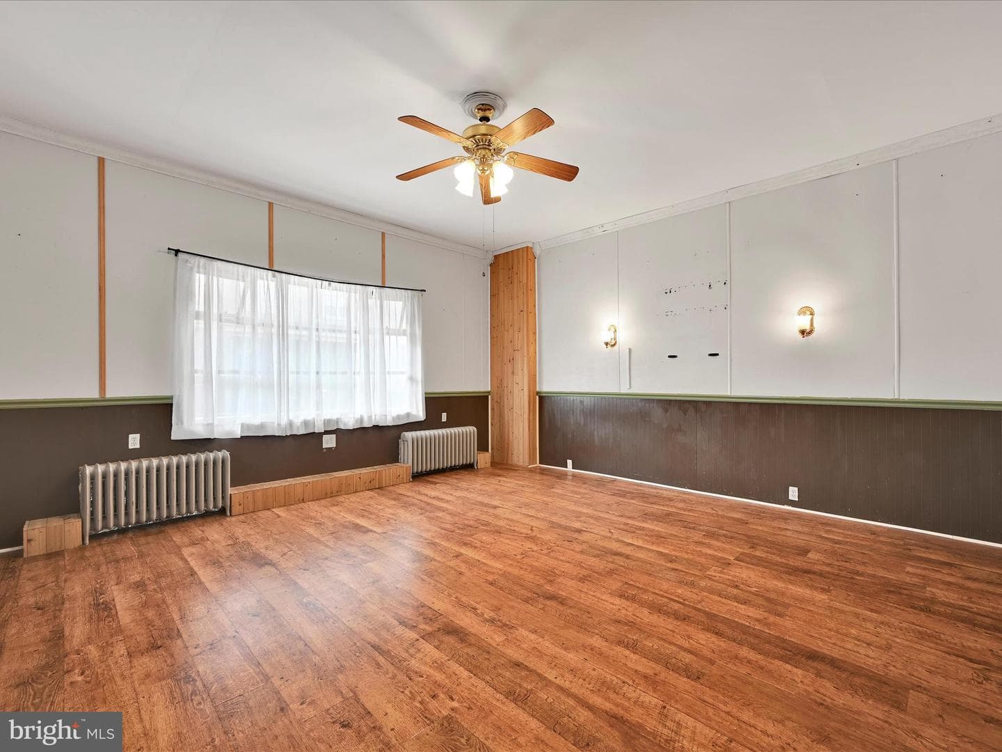 129 W Mahanoy Street photo 6