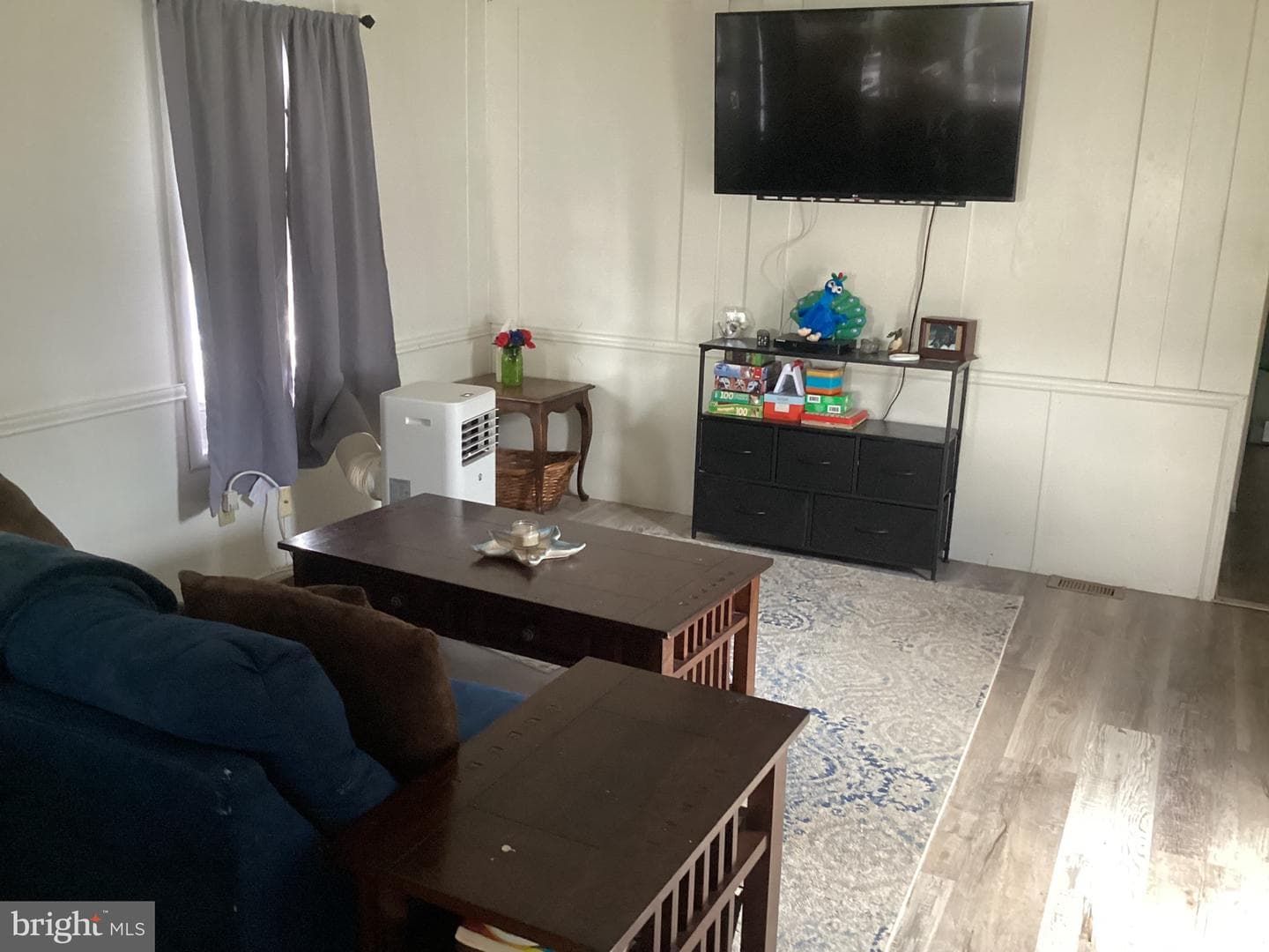 542 Third Street photo 8