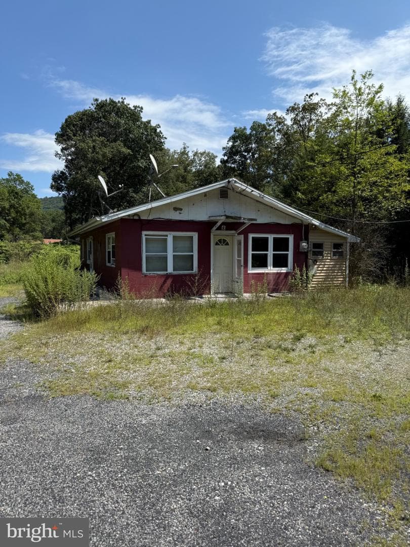 8 Tremont Road photo 17