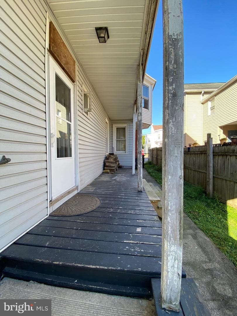 24 N Berne Street photo 5