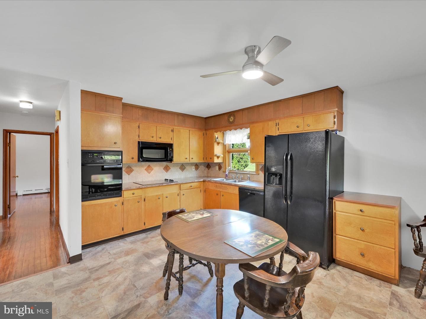 231 Market Street photo 8