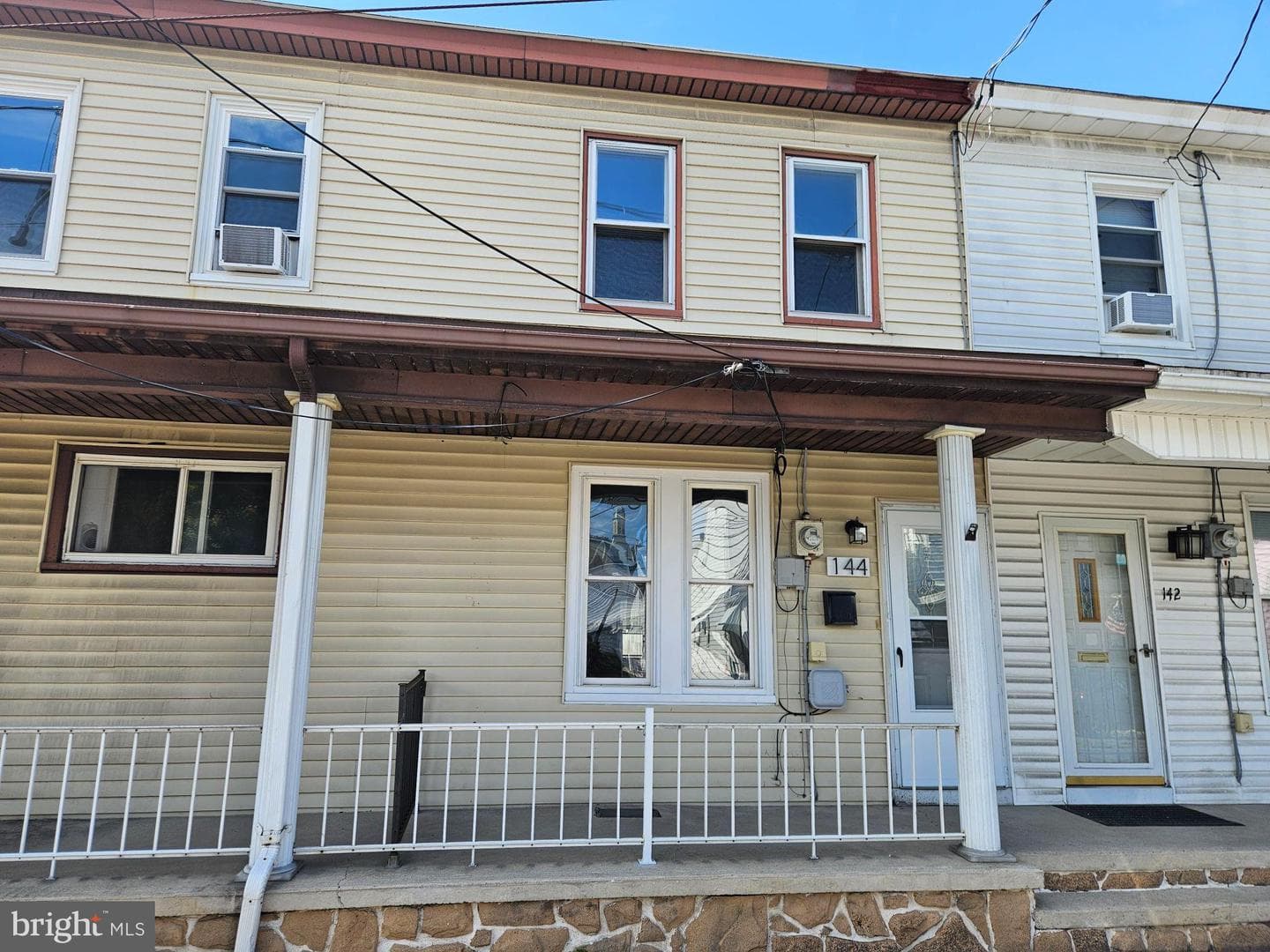 144 S Nichols Street photo 1
