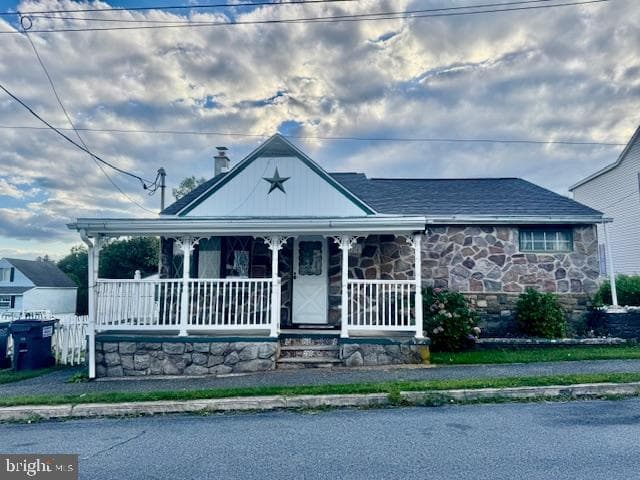 124 N Railroad Avenue photo 4