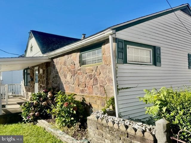 124 N Railroad Avenue photo 6