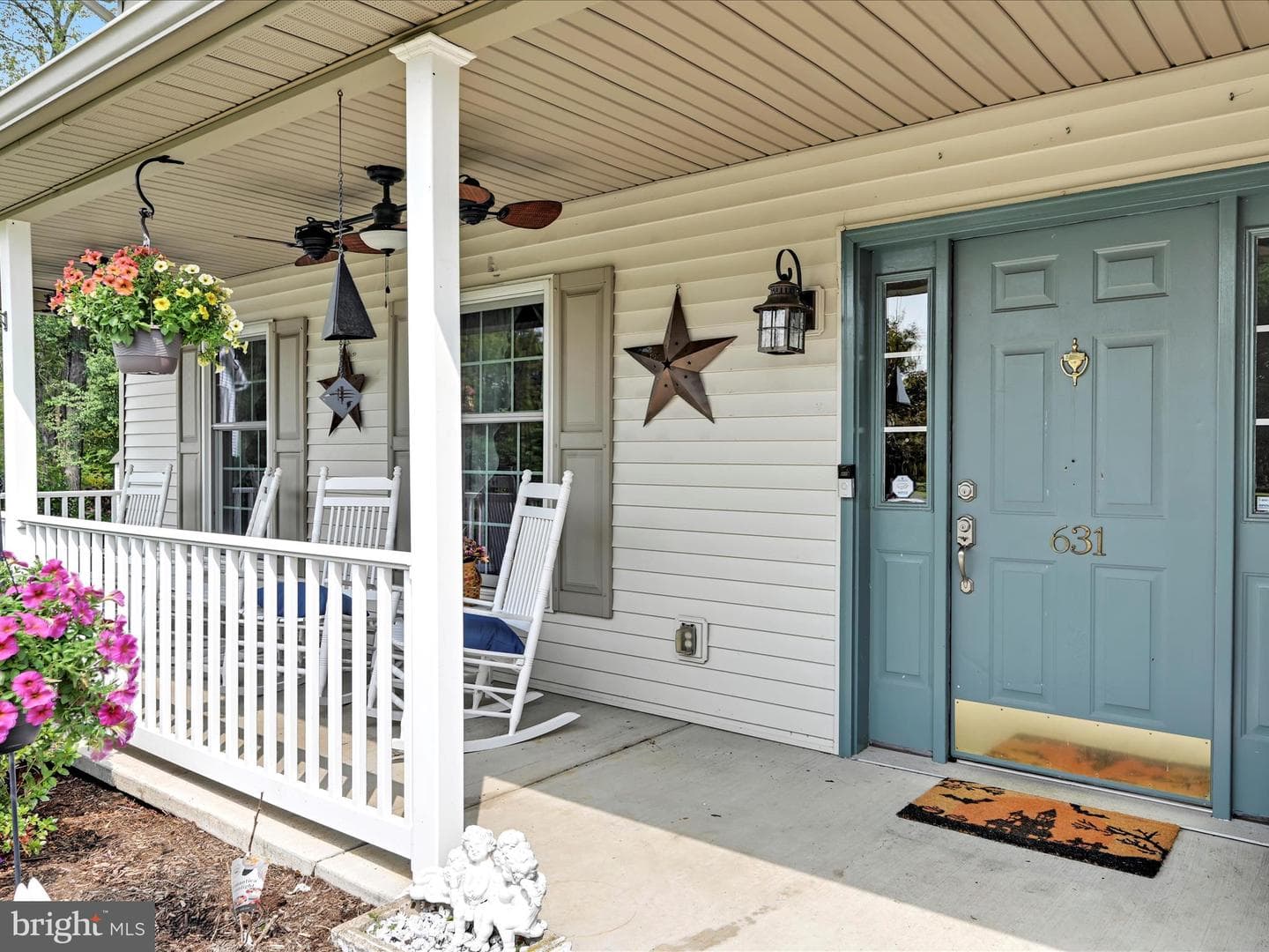 631 Lee Street photo 5