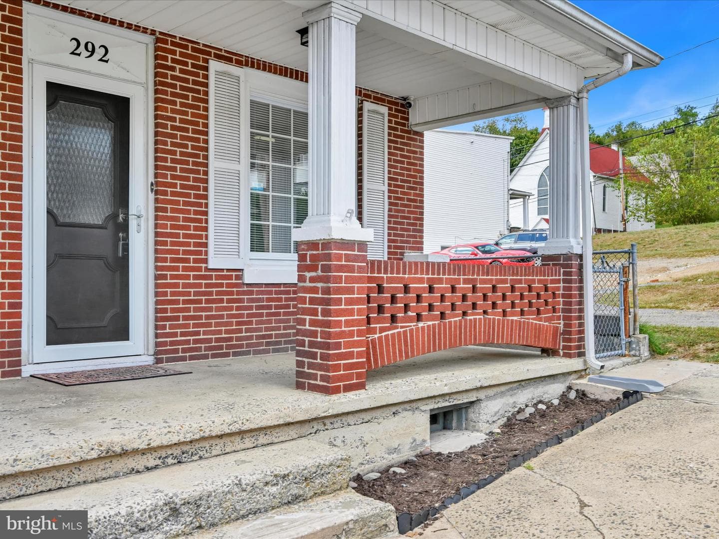 292 Wood Street photo 5