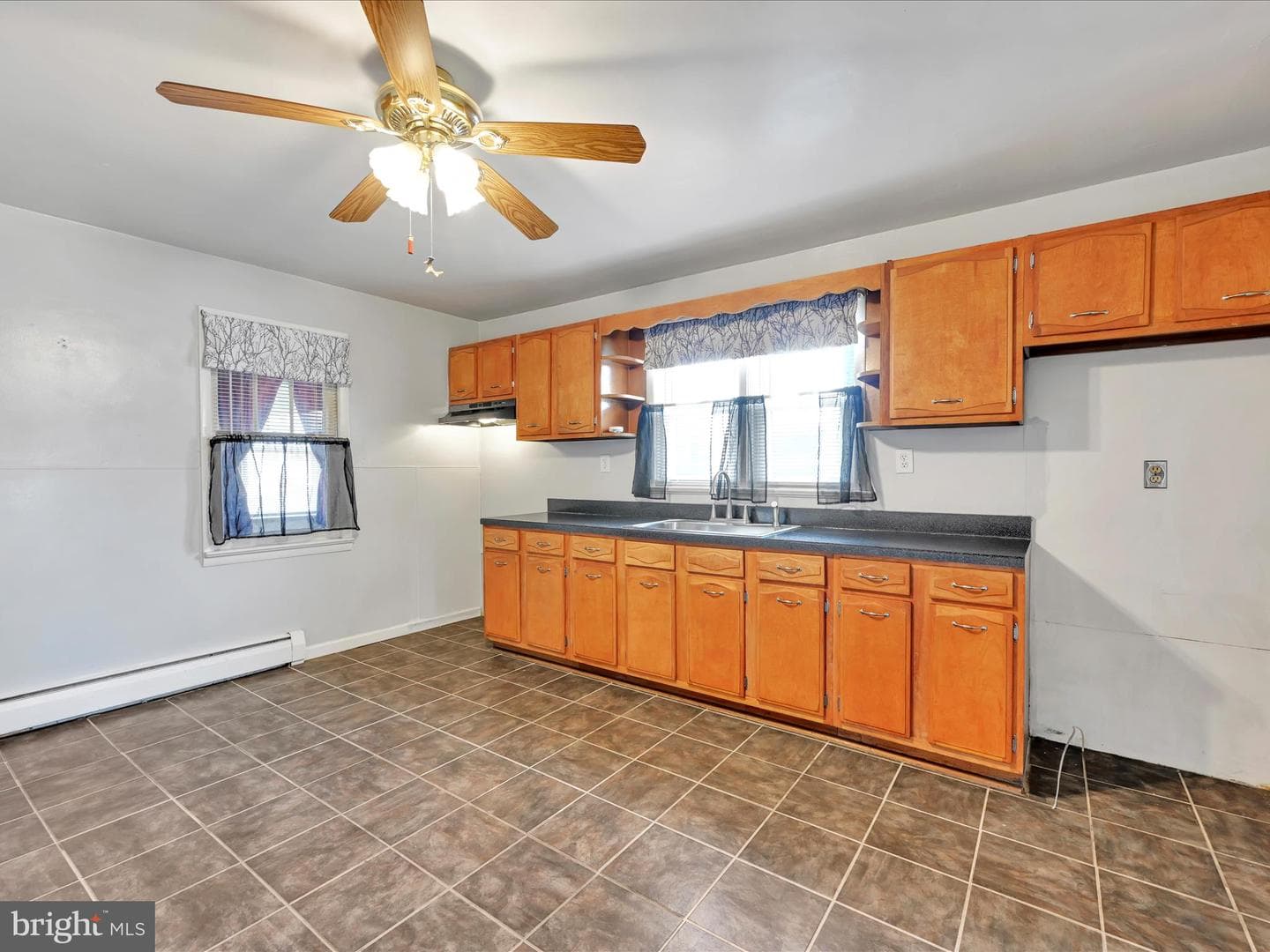 292 Wood Street photo 9