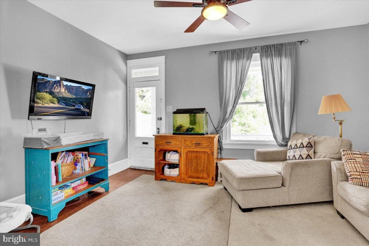 315 Morgan Avenue photo 5