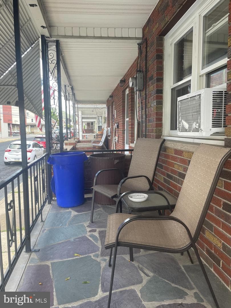 229 S Nichols Street photo 14