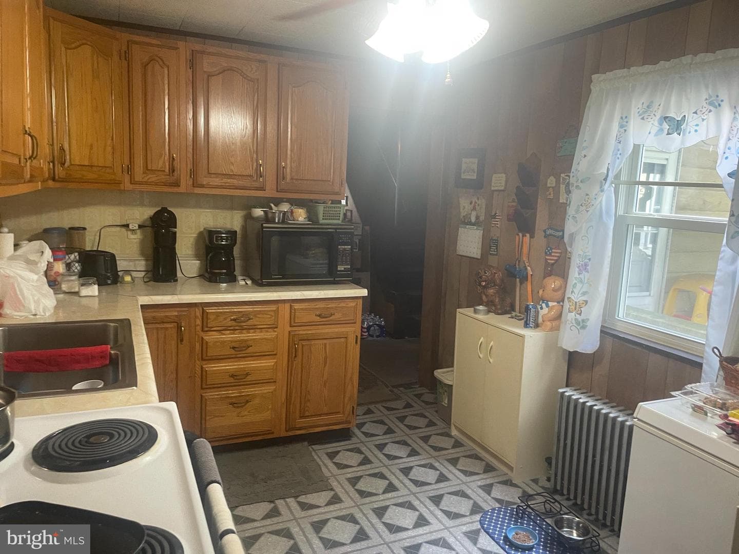229 S Nichols Street photo 4