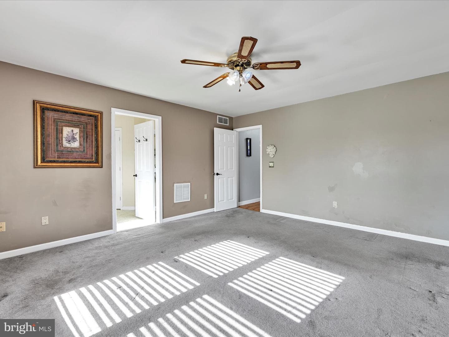 1096 Indian Drive photo 14