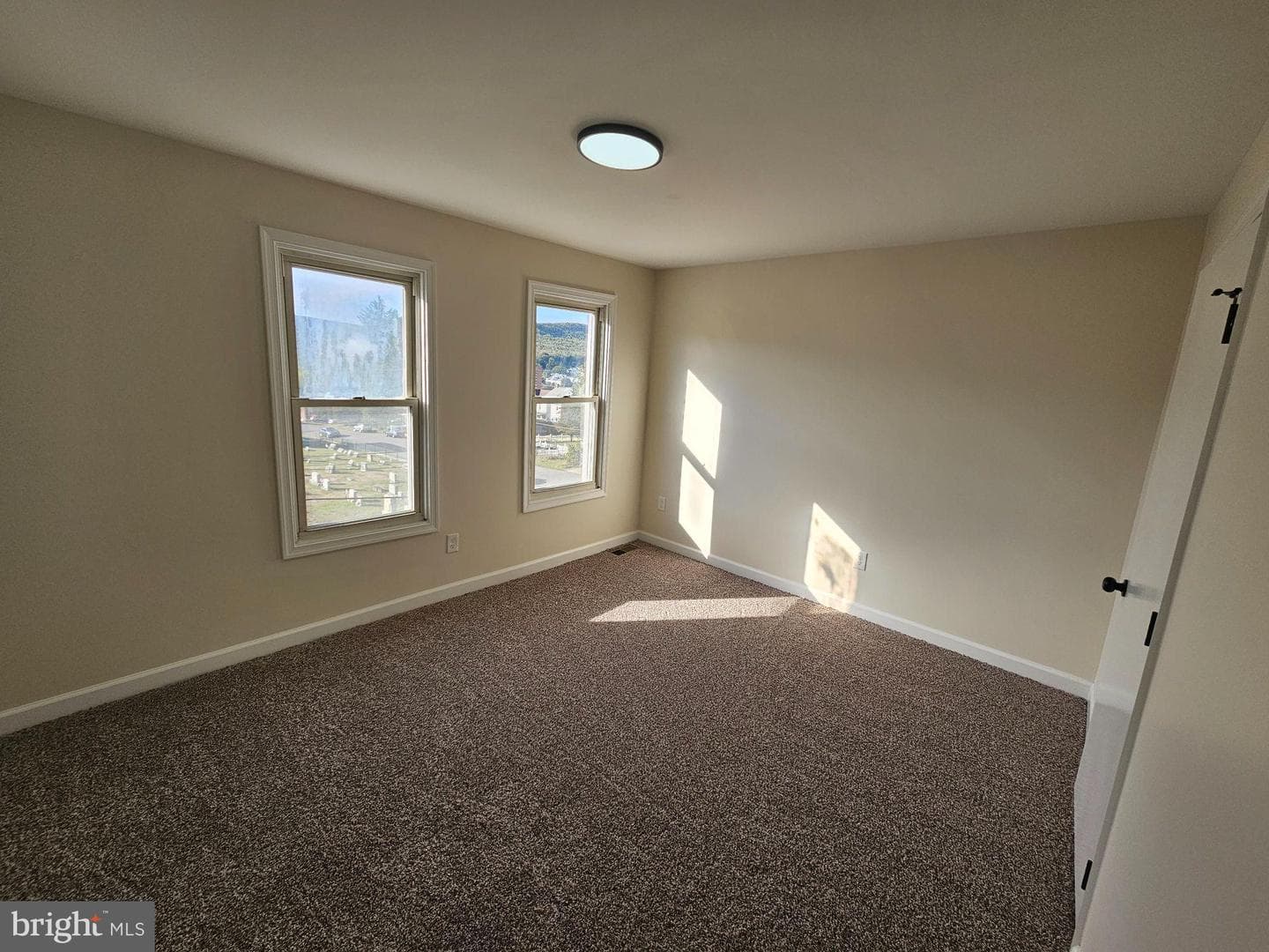331 Willing Street photo 20