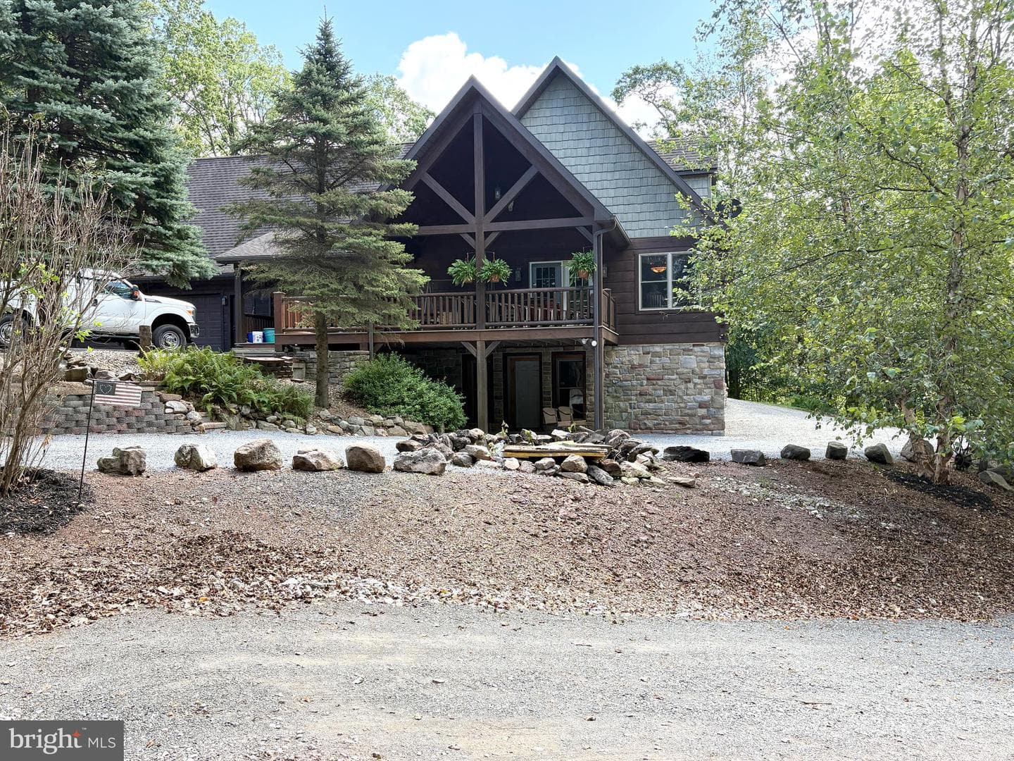 41 Hart Road photo 2