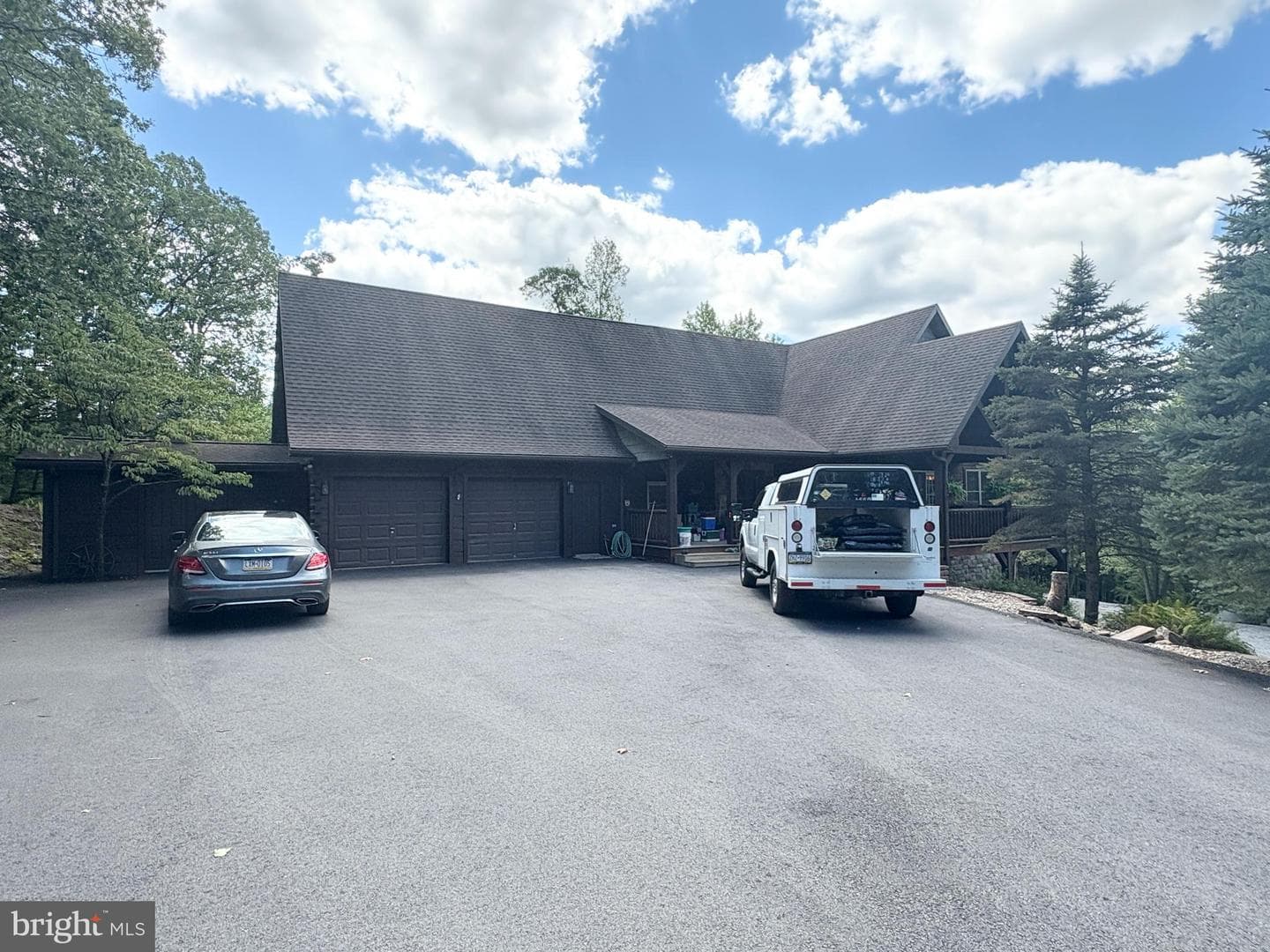 41 Hart Road photo 3