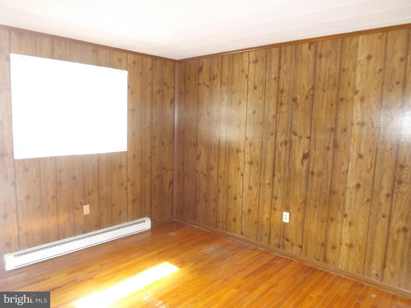 211 E Bacon Street photo 21