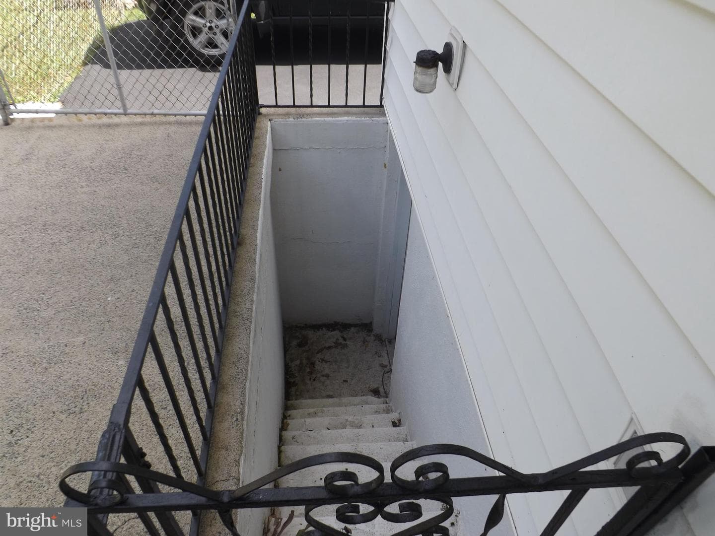 211 E Bacon Street photo 7