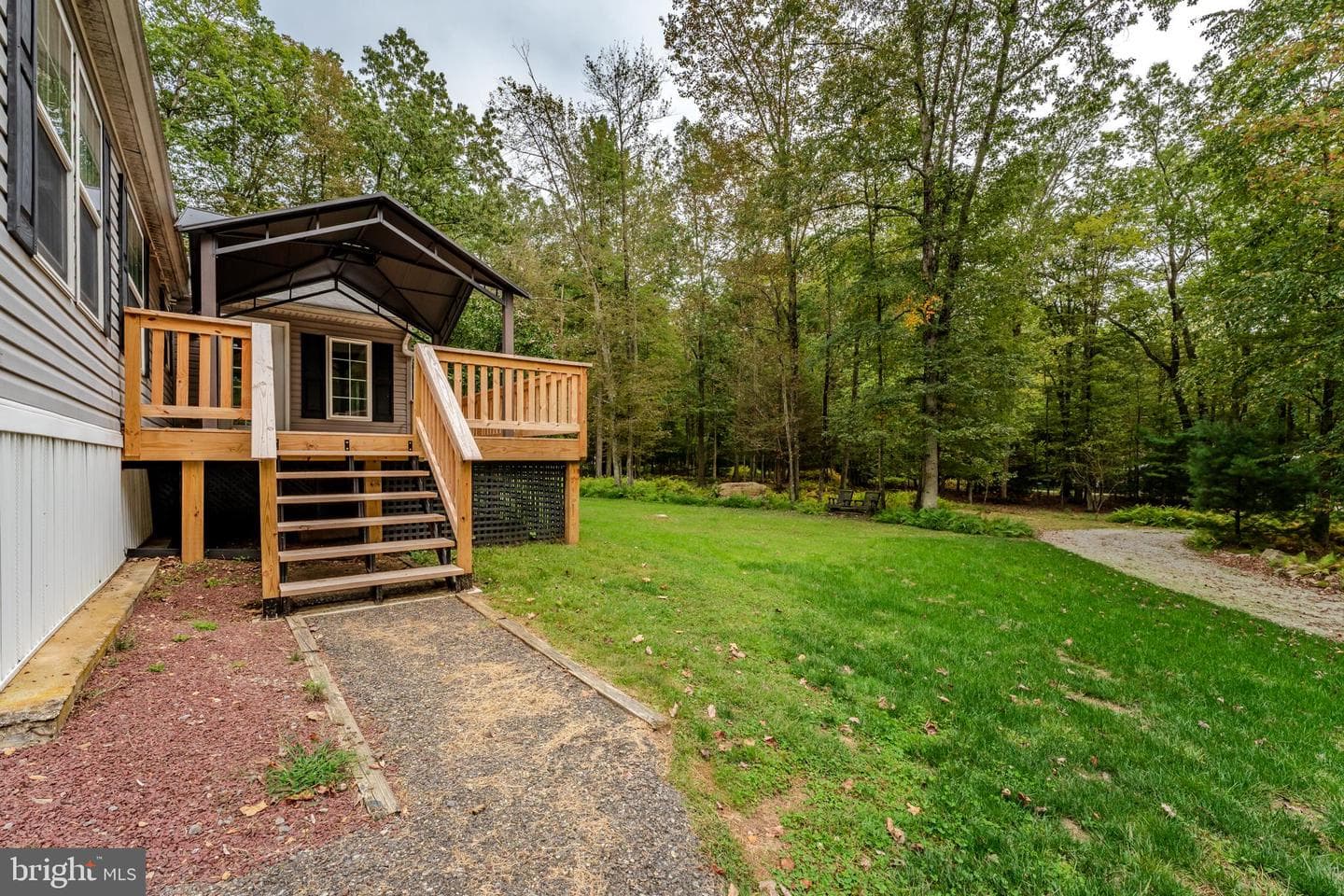 599 Blue Mountain Drive photo 16