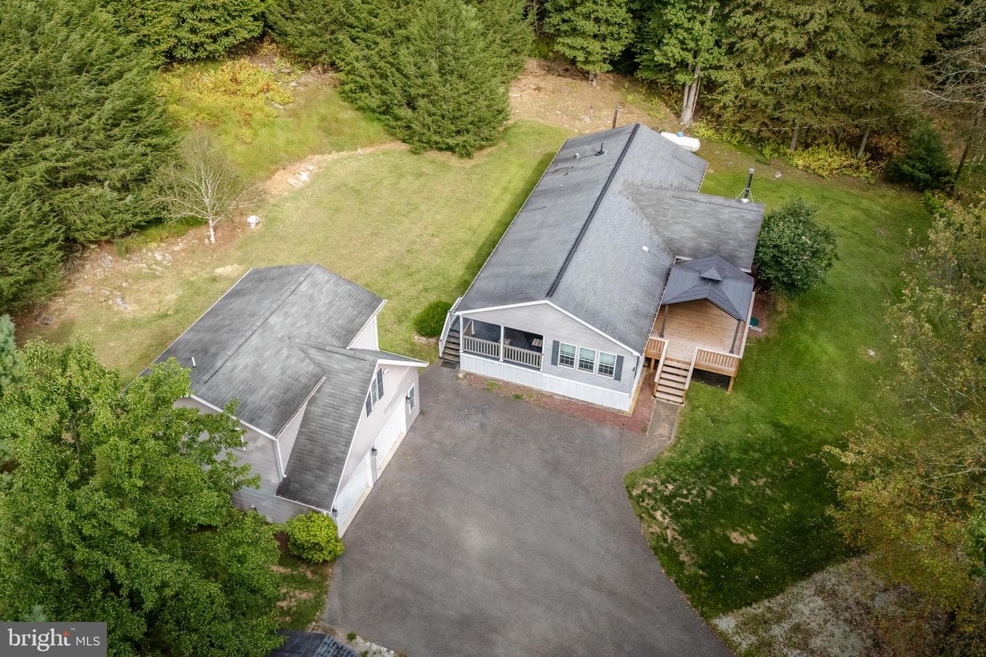 599 Blue Mountain Drive photo 22