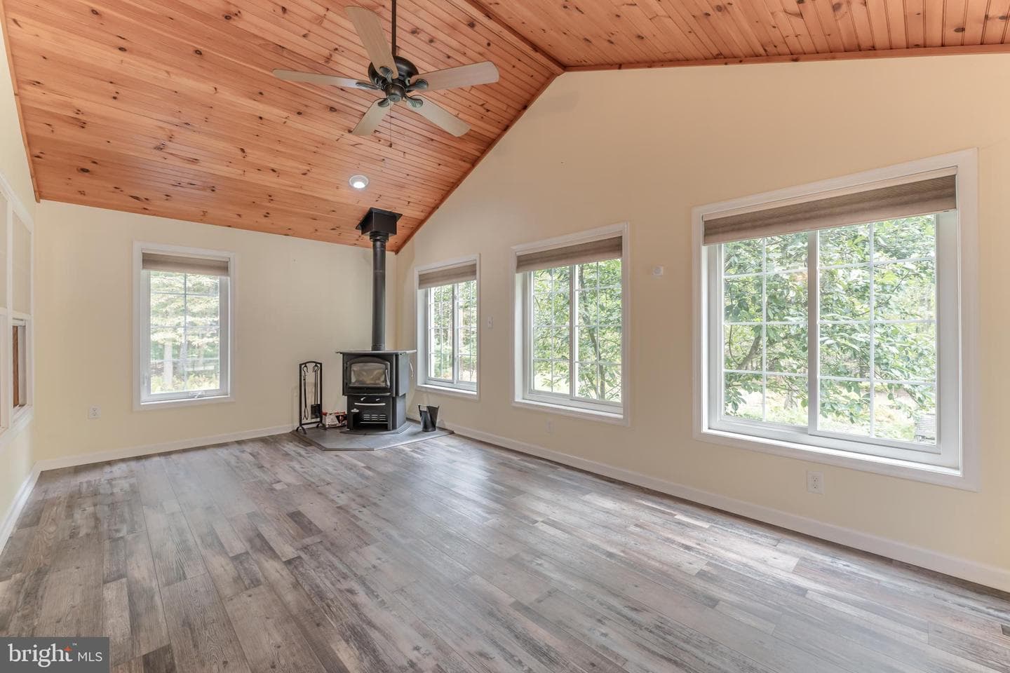 599 Blue Mountain Drive photo 56