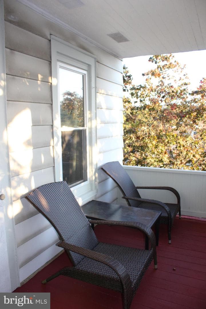 2 E Grand Avenue photo 48