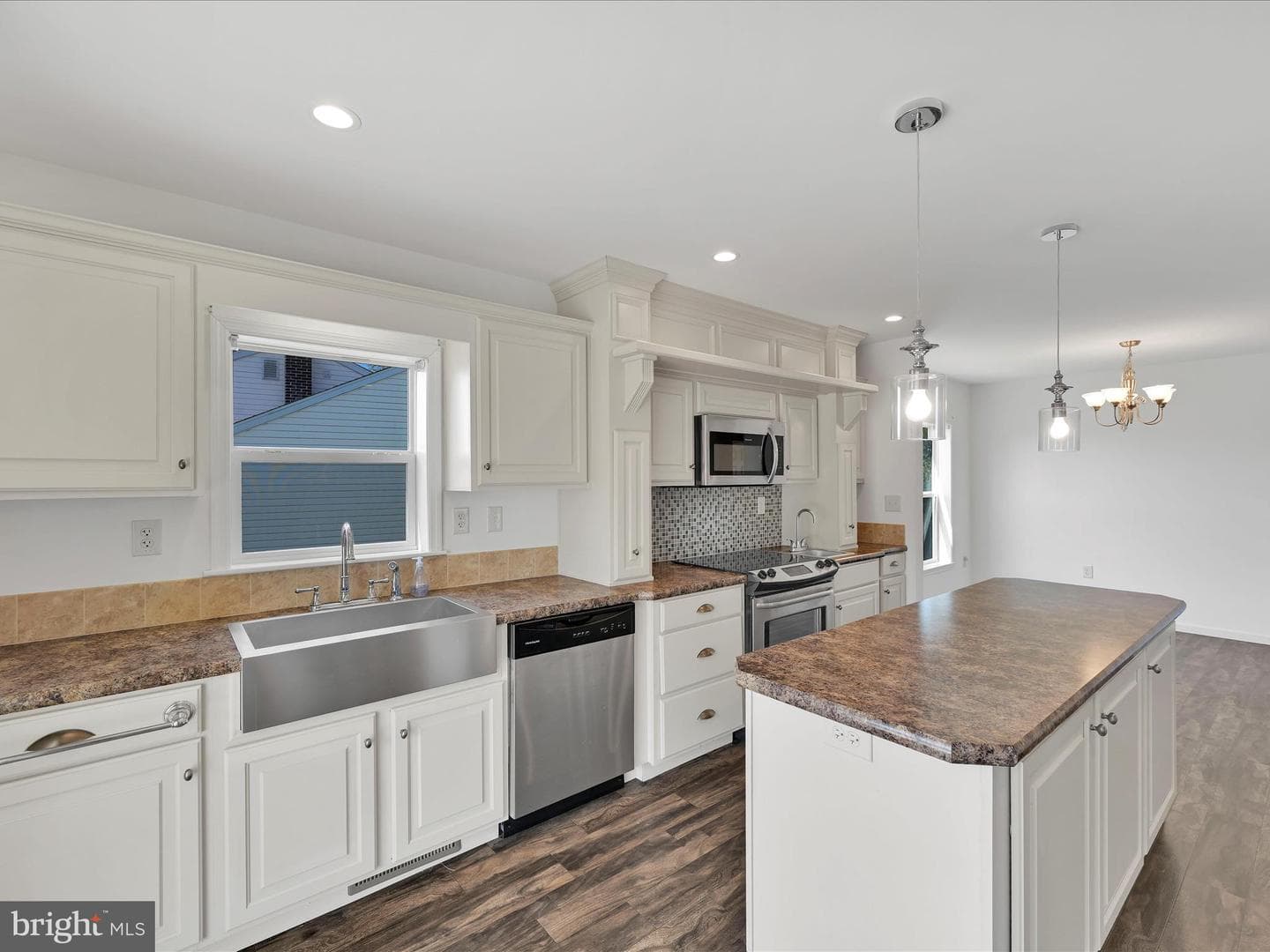 307 Wilson Avenue photo 11