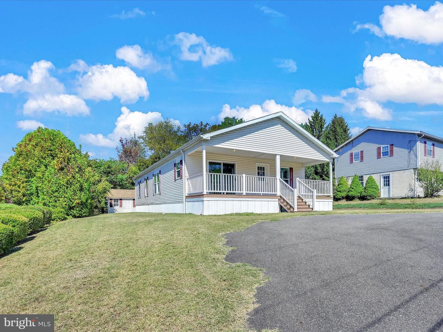 307 Wilson Avenue photo 3