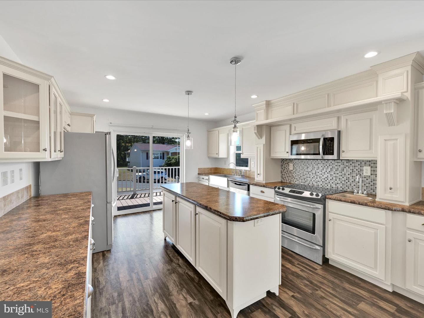307 Wilson Avenue photo 9
